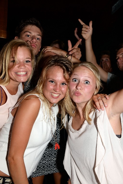 ../Images/Kroegentocht Zomercarnaval Noordwijkerhout 215.jpg